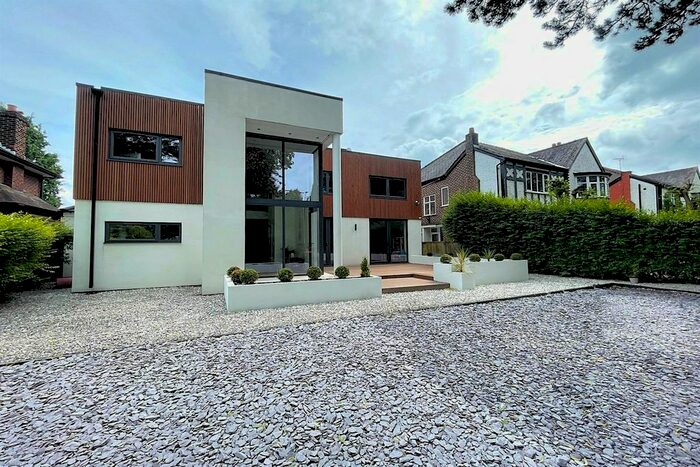 5 Bedroom Detached House To Rent In Brooklands Road, Wythenshawe, Manchester, M23