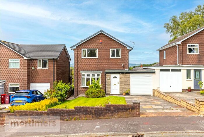 3 Bedroom Link Detached House For Sale In East Lancashire Road, Blackburn, Lancashire, BB1