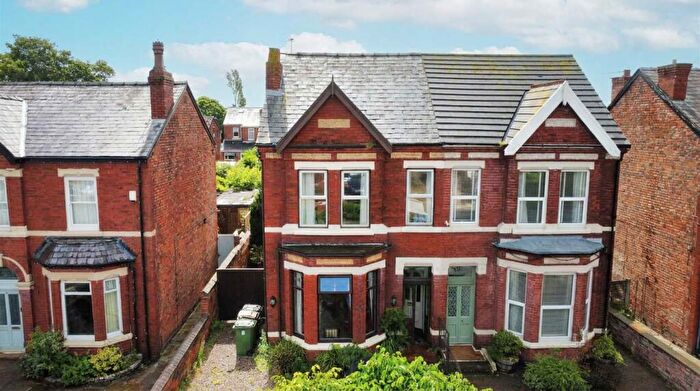 4 Bedroom Semi Detached House For Sale In Walnut Street, Southport, PR8