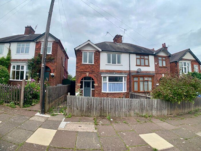 3 Bedroom Semi Detached House To Rent In Craighill Road, Leicester, LE2