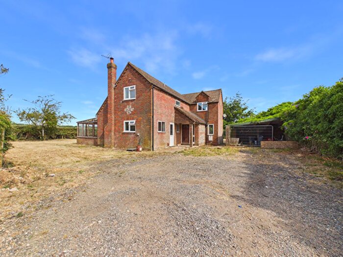 5 Bedroom Detached House To Rent In Oxford Road, Stokenchurch, Buckinghamshire, HP14