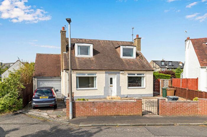 3 Bedroom Detached House For Sale In Roull Grove, Edinburgh, EH12