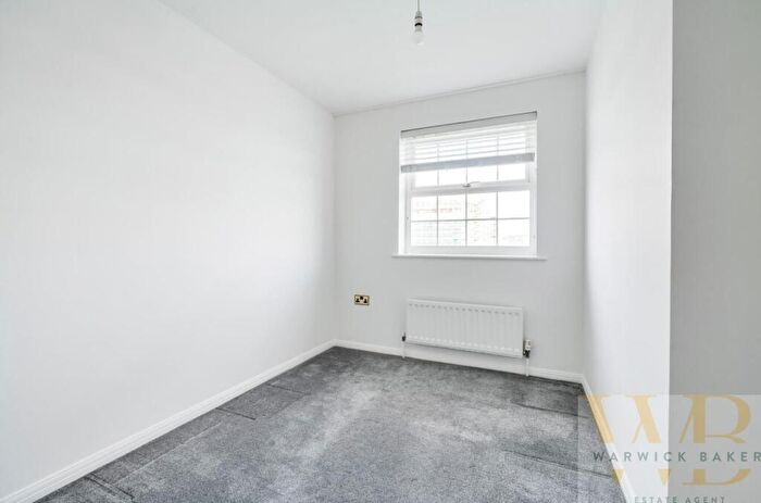 2 Bedroom Apartment To Rent In Anchor Close, Shoreham By Sea, BN43