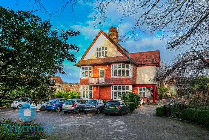 3 Bedroom Apartment To Rent In Private Road, Sherwood, NG5