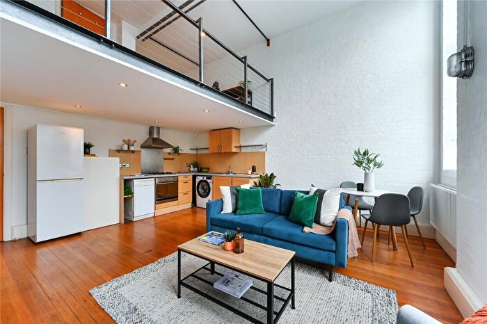 1 Bedroom Apartment For Sale In Gervase Street, London, SE15