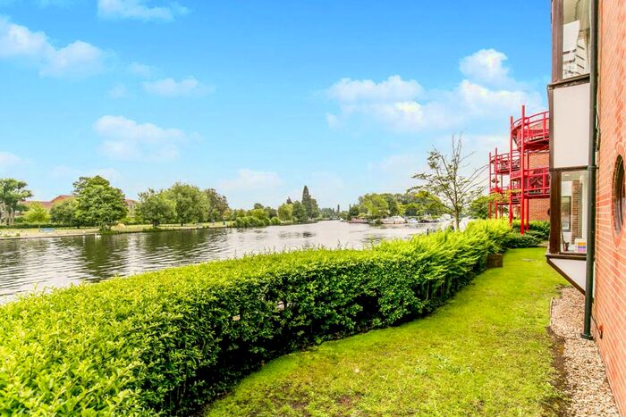 2 Bedroom Apartment To Rent In Caversham Wharf, Reading, RG1