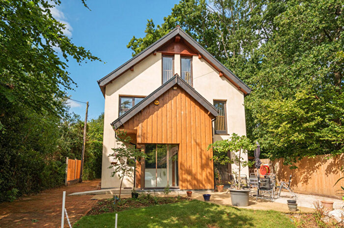 4 Bedroom Detached House To Rent In Lady Bettys Drive, Fareham, Hampshire, PO15