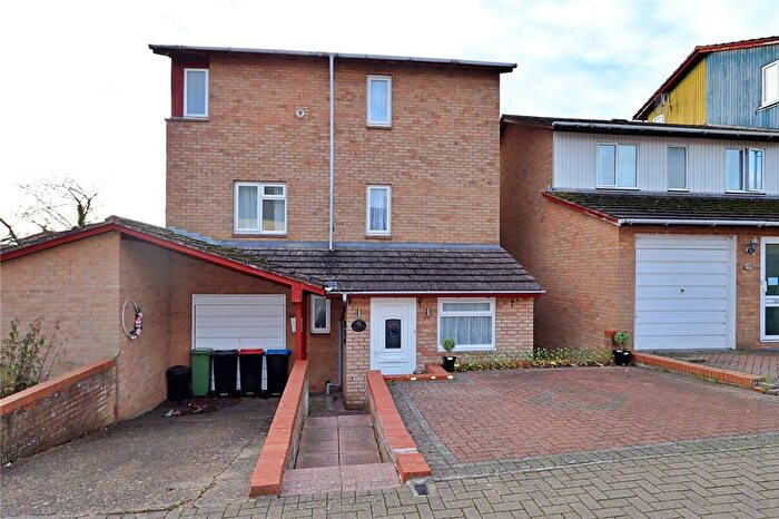 3 Bedroom Semi Detached House For Sale In Wandsworth Place, Bradwell Common, MK13