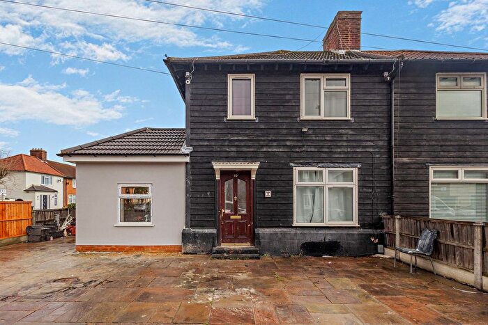 2 Bedroom Semi Detached House For Sale In Croppath Road, Dagenham, RM10