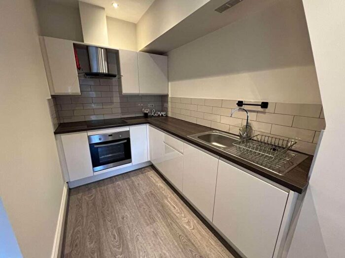 1 Bedroom Flat To Rent In Flat, St James Row, S1