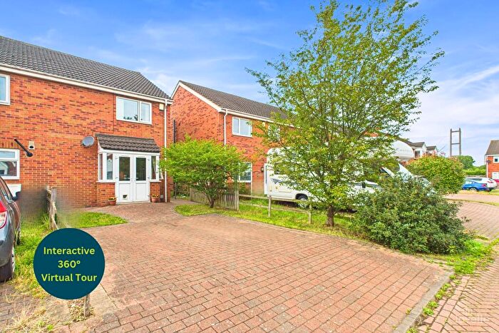 2 Bedroom Terraced House For Sale In Pine Park, Barton-upon-Humber, North Lincolnshire, DN18