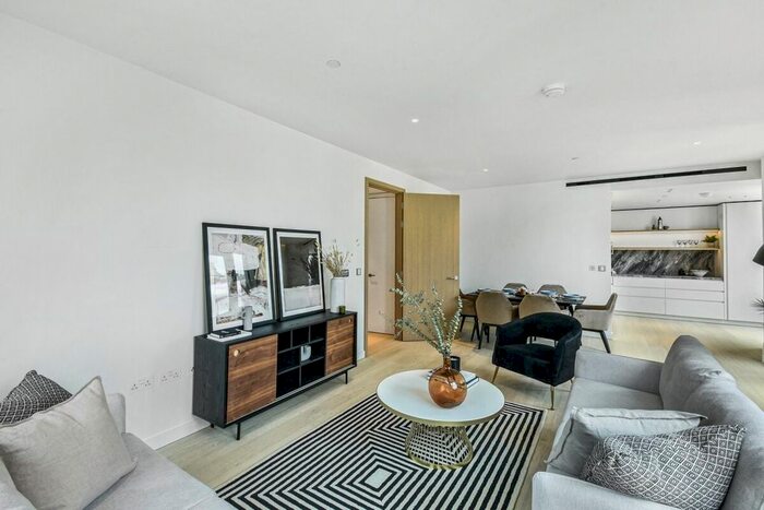 2 Bedroom Flat To Rent In The Broadway, London, SW1H