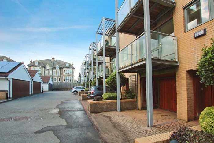 4 Bedroom Property To Rent In Chapter Walk, Redland, Bristol, BS6