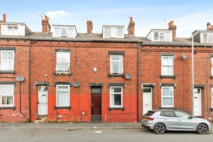 2 Bedroom Terraced House For Sale In Ivy Avenue, Leeds, LS9