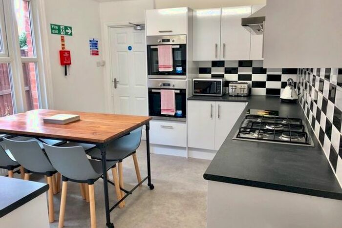 1 Bedroom Semi-Detached House To Rent In Whitecross Road, Hereford HR4