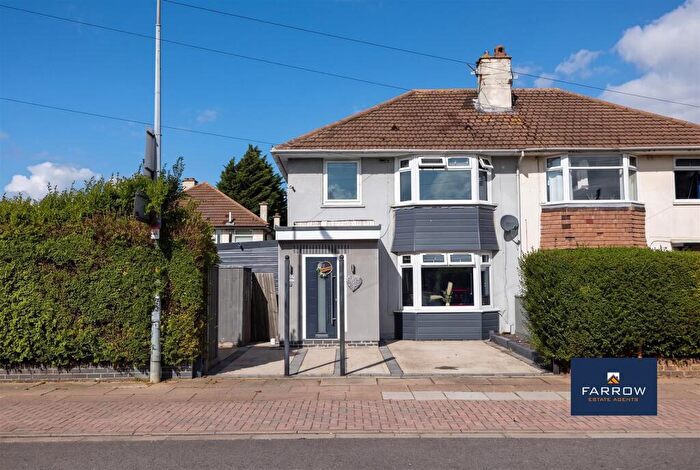 4 Bedroom Semi Detached House For Sale In Sutcliffe Avenue, Grimsby, DN33