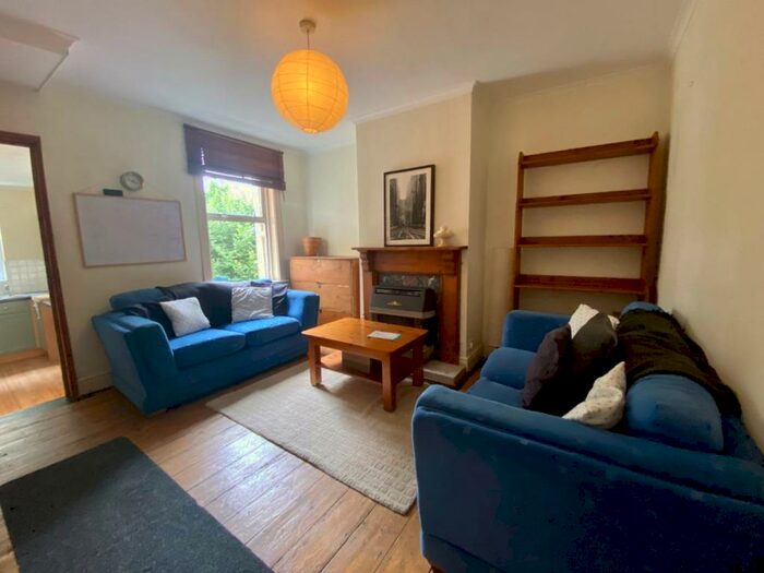 4 Bedroom House To Rent In Coronation Avenue, BA2