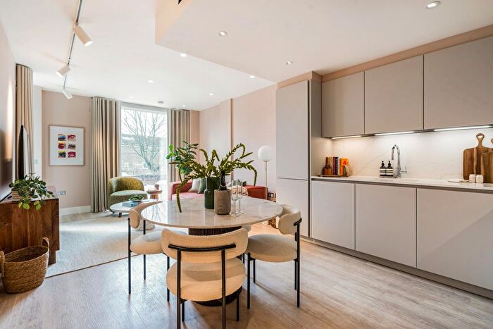 1 Bedroom Flat For Sale In Maud Chadburn Place, London, SW4