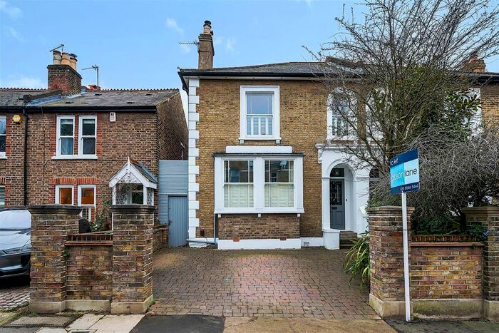 4 Bedroom Semi-Detached House To Rent In Kings Road, Kingston Upon Thames, KT2