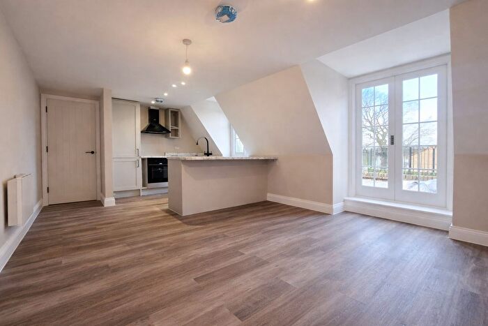1 Bedroom Flat For Sale In Kent Road, Orpington, BR5
