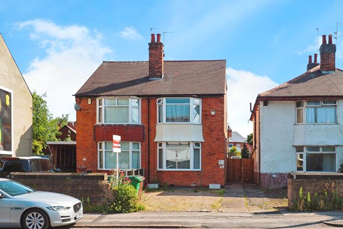 3 Bedroom Semi-Detached House For Sale In Vernon Road, Nottingham, Nottinghamshire, NG6