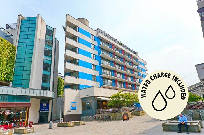 2 Bedroom Flat To Rent In Waverley House, Cathedral Walk, Harbourside, BS1