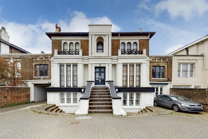 1 Bedroom Flat To Rent In Tollington Park, London, N4