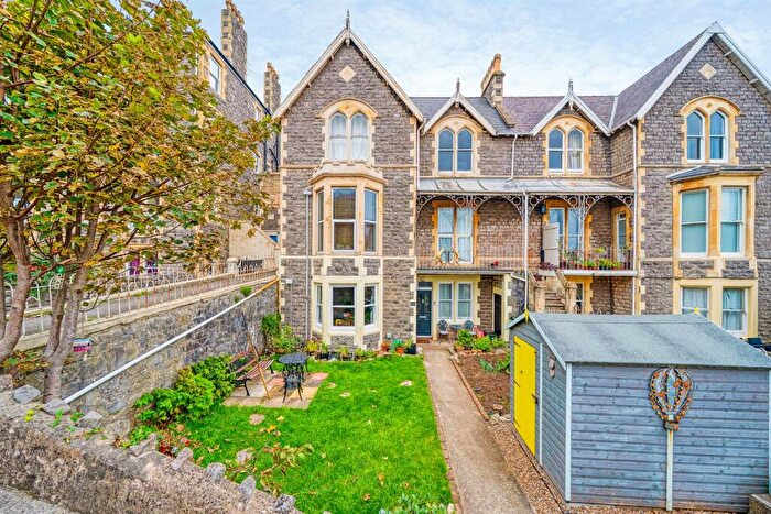 2 Bedroom Flat For Sale In Highbury Road, Weston-Super-Mare, BS23