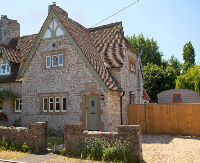 2 Bedroom Semi-Detached House For Sale In Muchelney, Langport, TA10