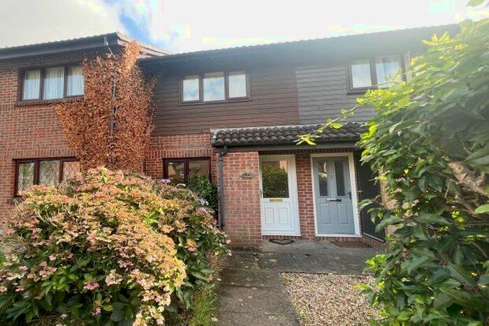 2 Bedroom Property To Rent In Kingsley Gardens, Southampton, SO40