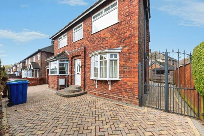 3 Bedroom Detached House For Sale In Canterbury Drive, Grimsby, Lincolnshire, DN34