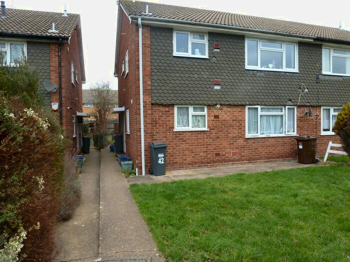 2 Bedroom Maisonette To Rent In Guernsey Close, Hounslow TW5
