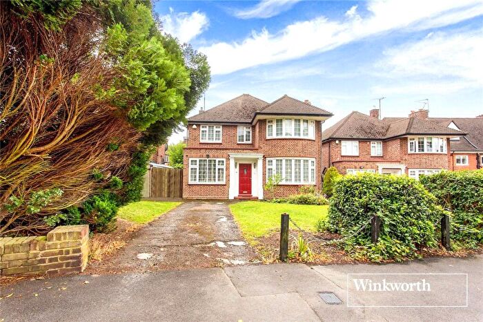 4 Bedroom House To Rent In Hendon Avenue, Finchley, London, N3