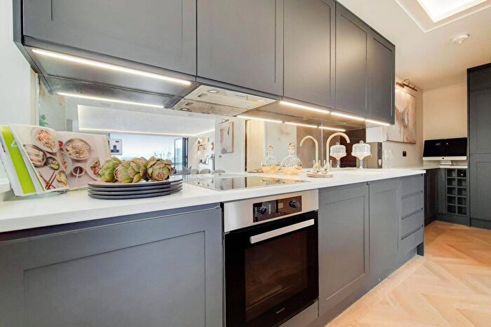 3 Bedroom Maisonette To Rent In Cavaye Place, South Kensington, London, SW10