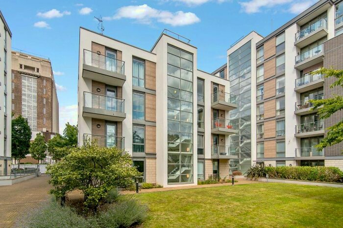 2 Bedroom Flat To Rent In Clayponds Lane, Brentford, TW8