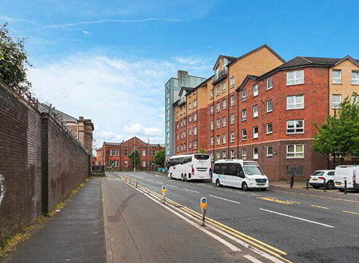 3 Bedroom Penthouse Apartments For Sale In Apartment College Square North, Belfast, BT1
