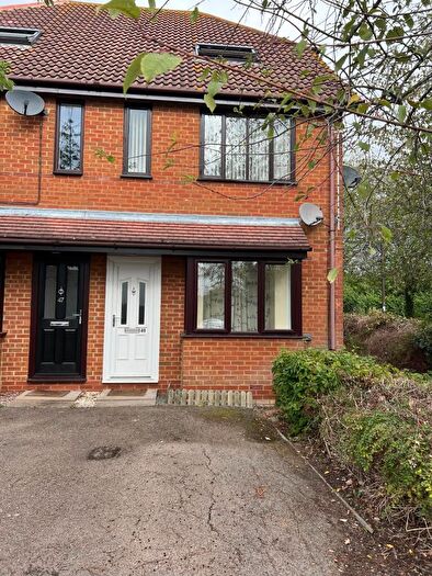 1 Bedroom Ground Maisonette To Rent In Bergamot Gardens, Walnut Tree, Milton Keynes, MK7