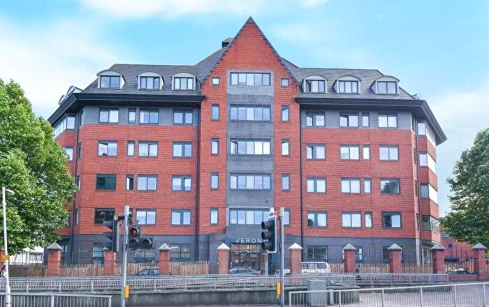 Apartment To Rent In Flat, Verona Apartments, Wellington Street, Slough, Berkshire, SL1