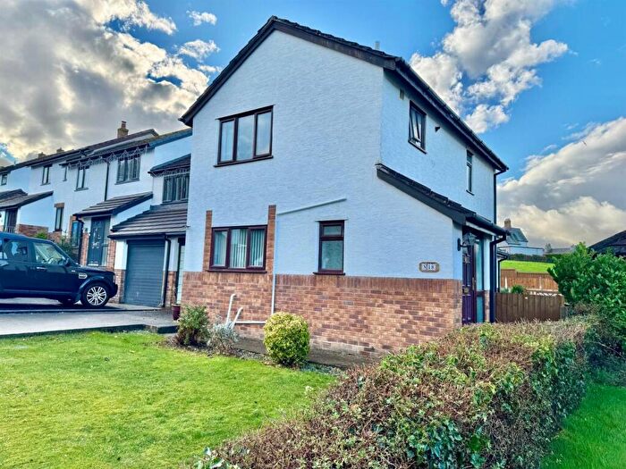 3 Bedroom House For Sale In Nant Yr Efail, Glan Conwy, Colwyn Bay, LL28