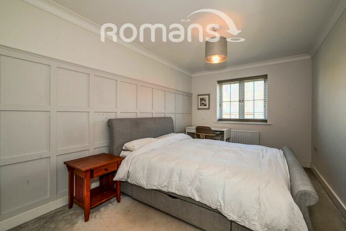 1 Bedroom Detached House To Rent In Readwin Crescent, RG40