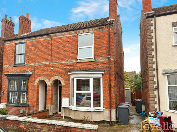 3 Bedroom Semi Detached House For Sale In Balfour Street, Gainsborough, DN21