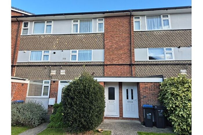 2 Bedroom Property To Rent In Magdalen Court, Thanet, Broadstairs, CT10