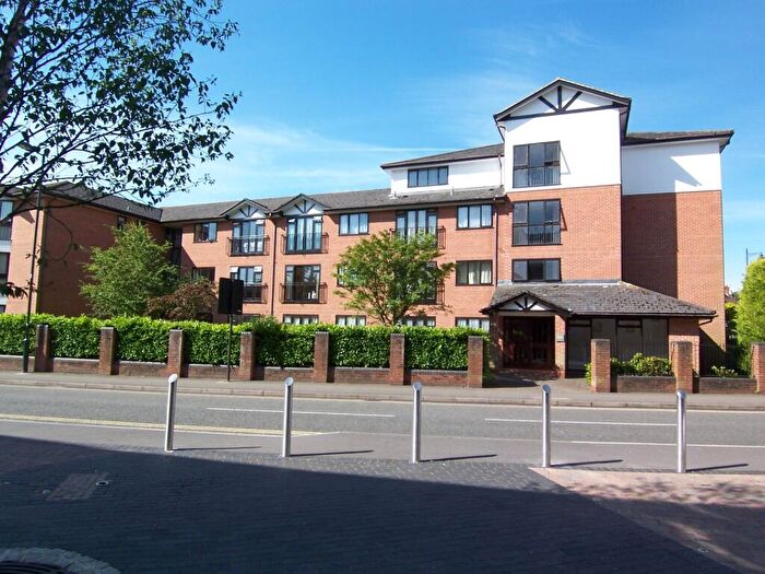 2 Bedroom Apartment To Rent In Imperial Court, Station Road, Henley-On-Thames, Oxfordshire, RG9
