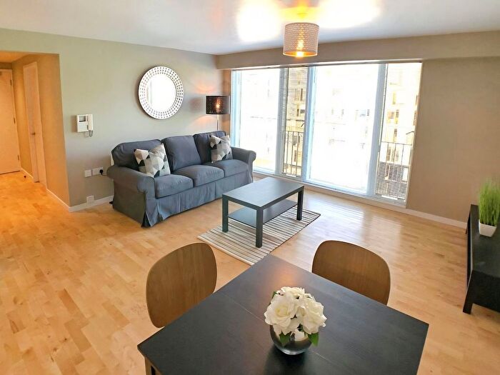 1 Bedroom Flat To Rent In The Avenue, Leeds, West Yorkshire, LS9