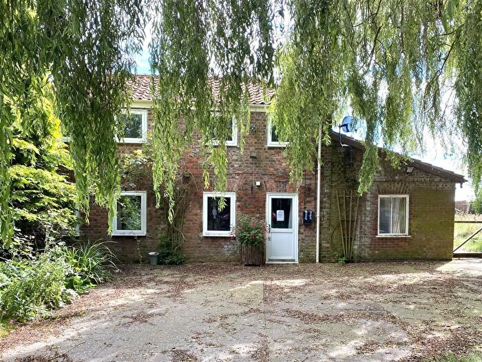 4 Bedroom Semi-Detached House For Sale In Sutton Road, Walpole Cross Keys, King's Lynn, PE34