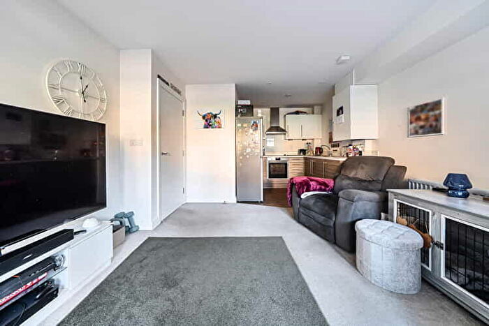 1 Bedroom Flat For Sale In Jefferson House, Stevenage, Hertfordshire, SG1
