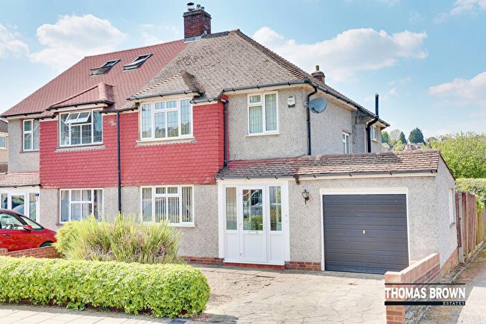 3 Bedroom Semi-Detached House For Sale In Roseberry Gardens, Orpington, BR6