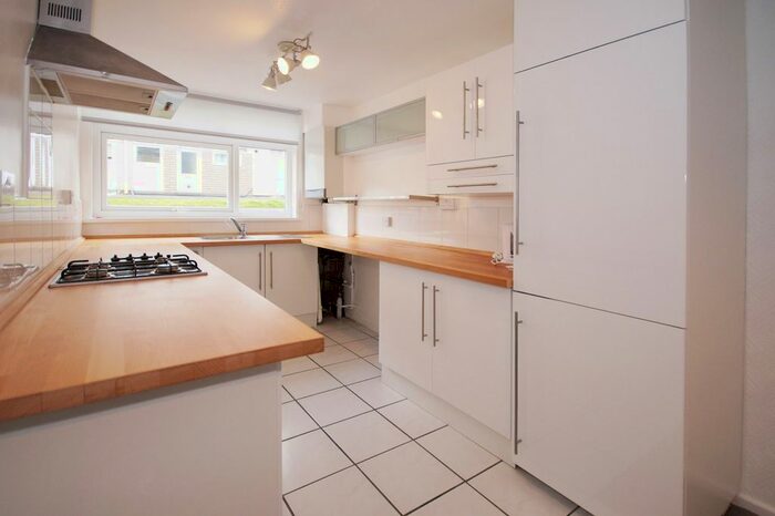 3 Bedroom Town House To Rent In Chatsworth Grove, Harrogate, HG1