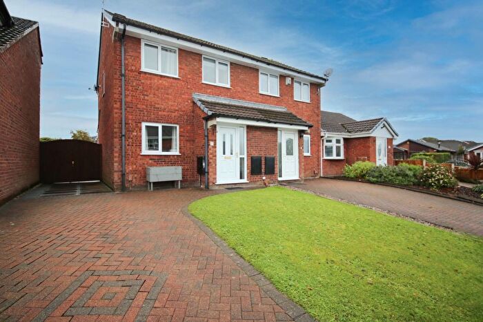 3 Bedroom Semi-Detached House To Rent In Bleaklow Close, Wigan, WN3