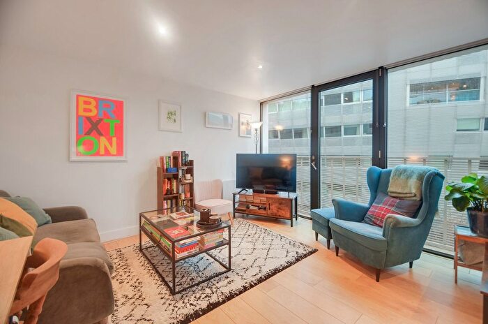 1 Bedroom Flat For Sale In Hester Road, London, SW11
